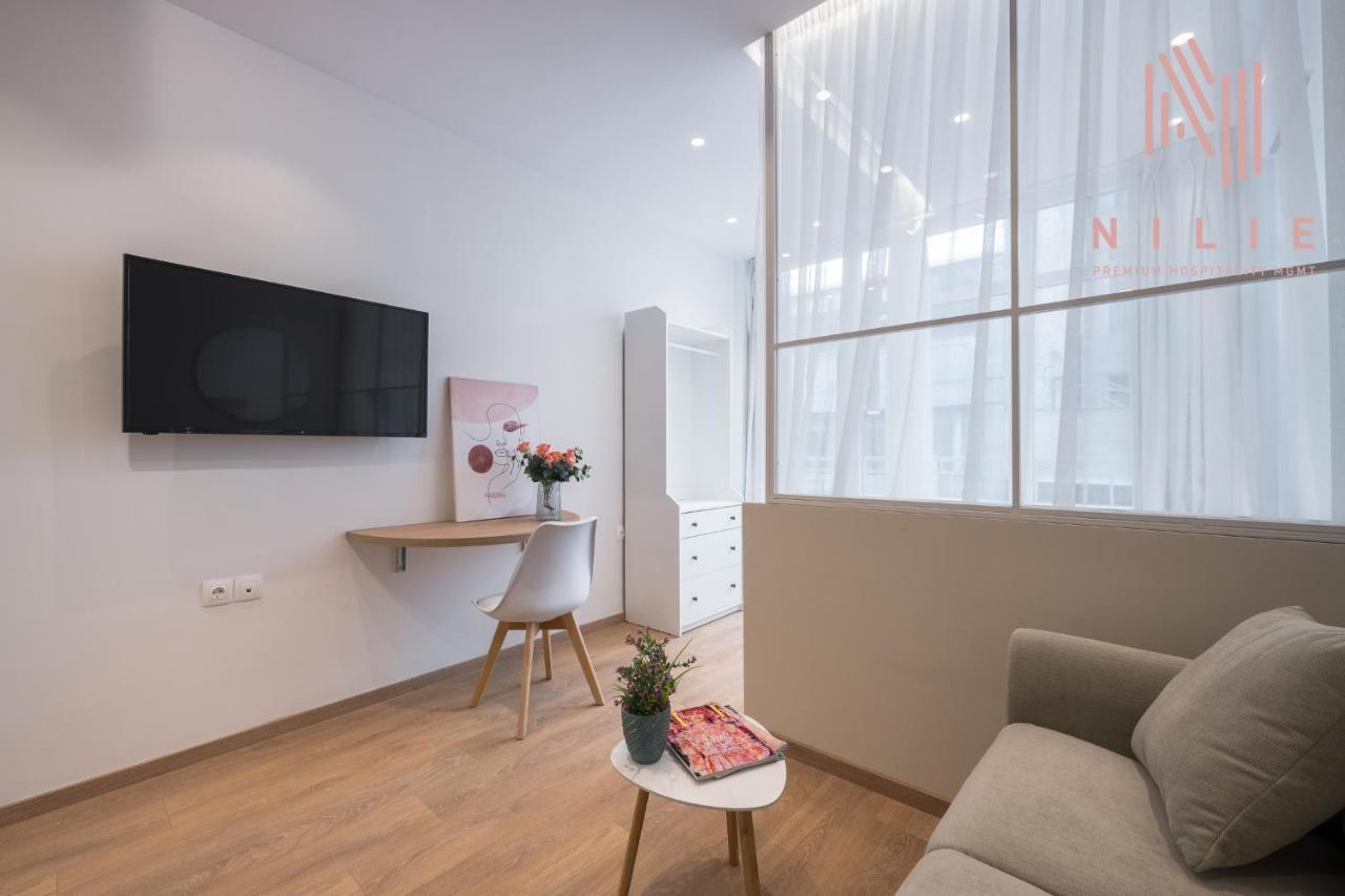 V1 Boutique Rooms, Nilie Hospitality Mgmt テッサロニキ エクステリア 写真