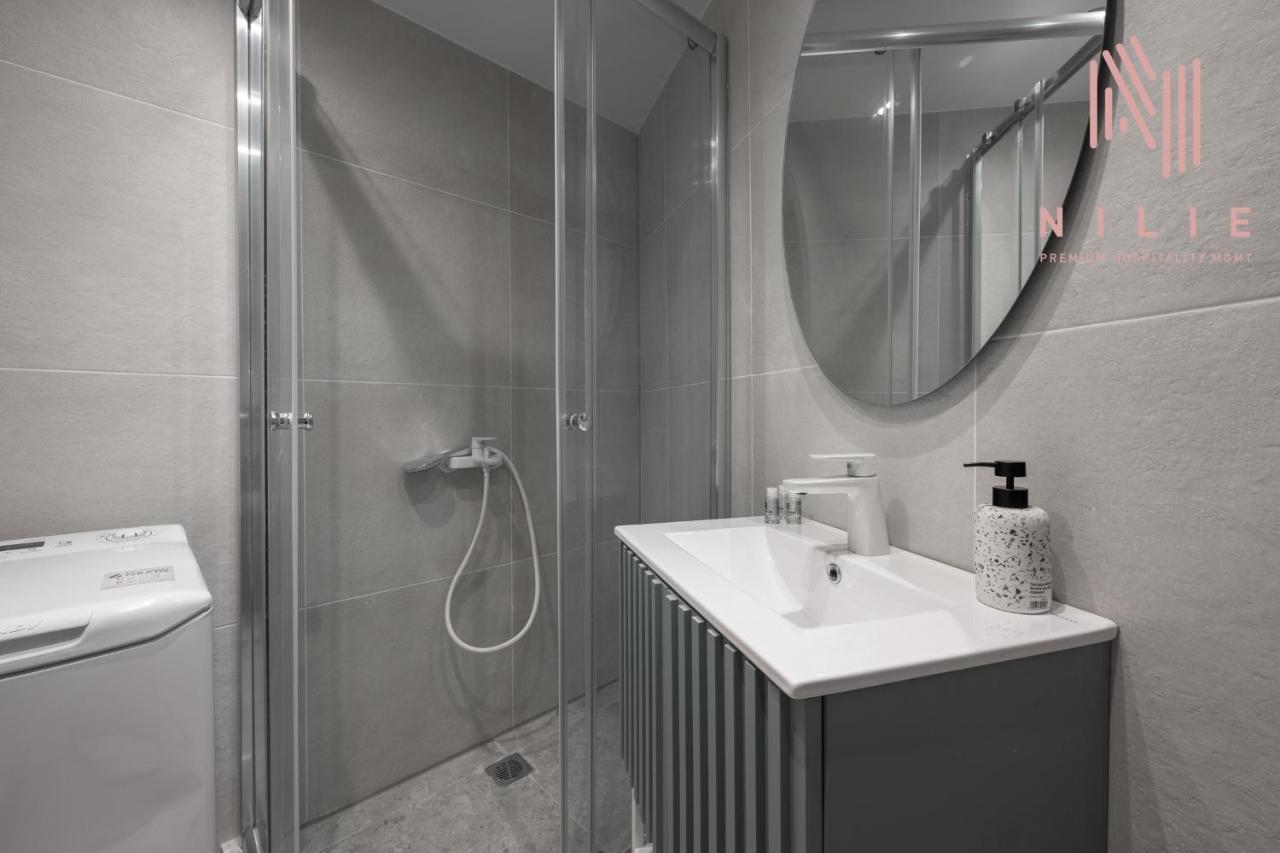 V1 Boutique Rooms, Nilie Hospitality Mgmt テッサロニキ エクステリア 写真