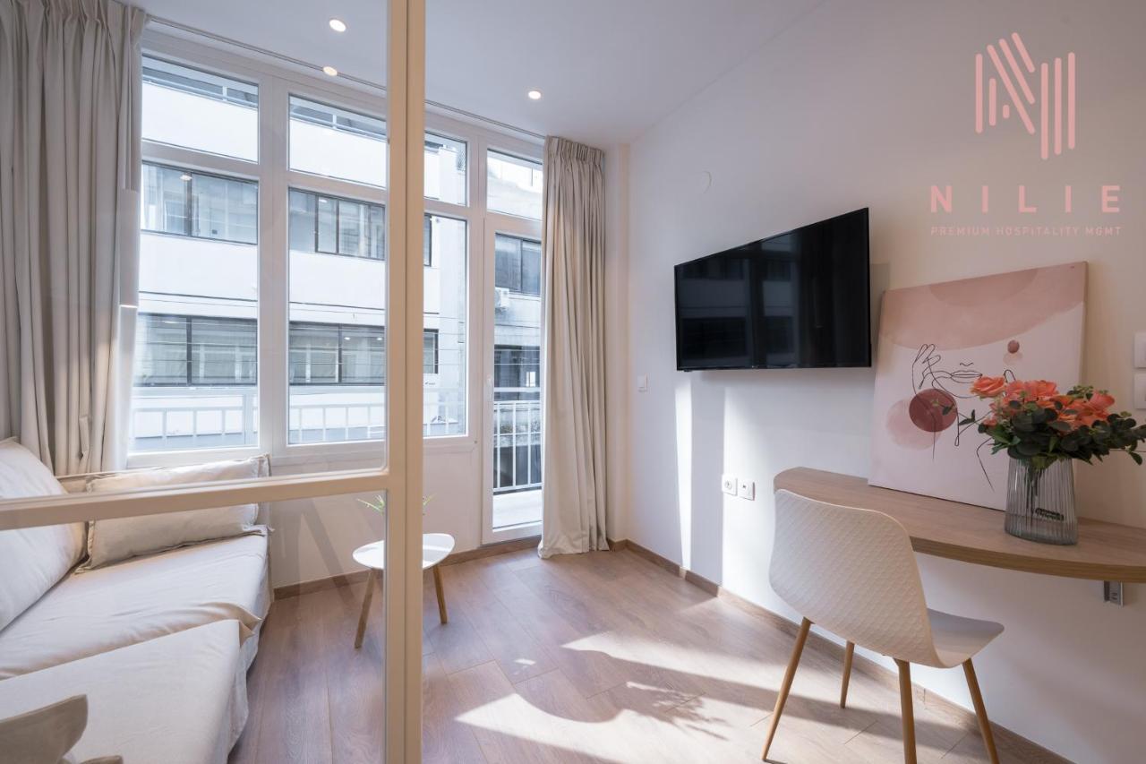 V1 Boutique Rooms, Nilie Hospitality Mgmt テッサロニキ エクステリア 写真