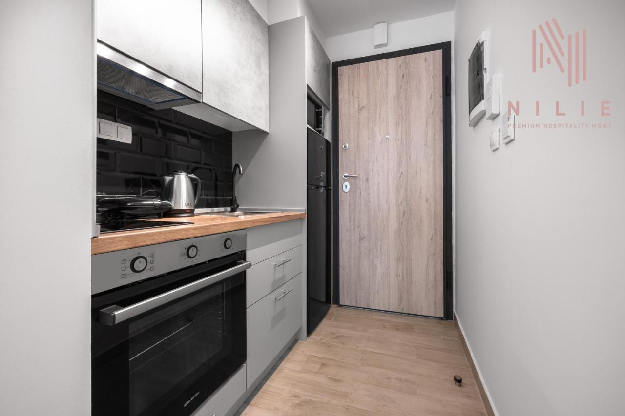 V1 Boutique Rooms, Nilie Hospitality Mgmt テッサロニキ エクステリア 写真