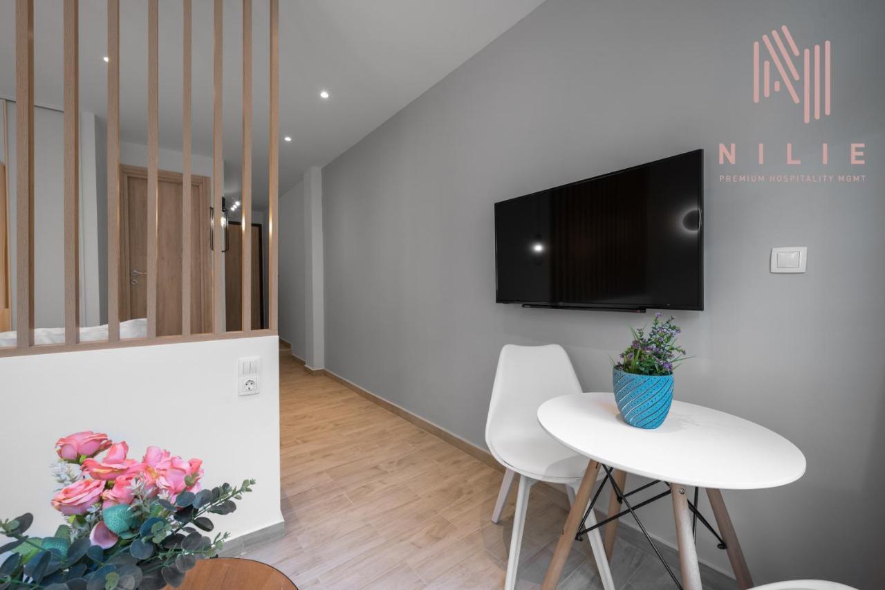 V1 Boutique Rooms, Nilie Hospitality Mgmt テッサロニキ エクステリア 写真