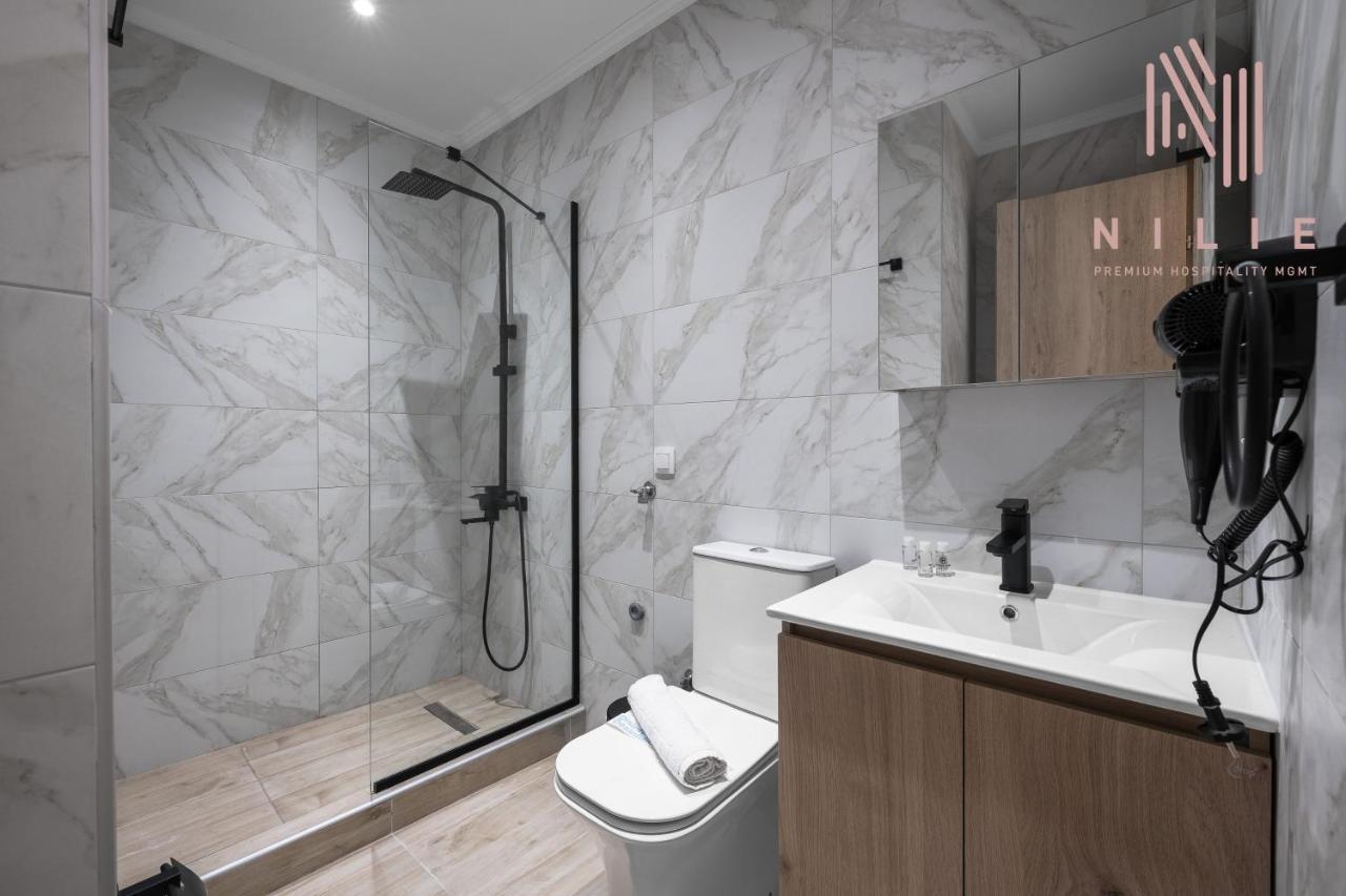 V1 Boutique Rooms, Nilie Hospitality Mgmt テッサロニキ エクステリア 写真